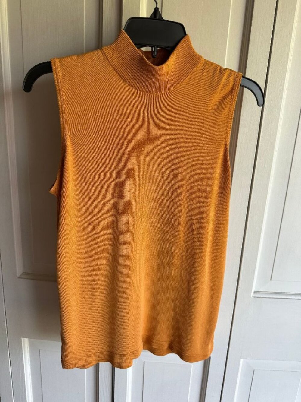 August Silk Sport turtleneck top Size Large EUC